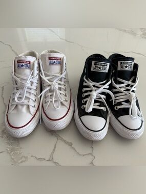 Chuck Taylor Converse Mid lot of 2